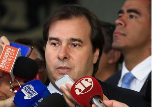 Rodrigo Maia marca votação da reforma da Previdência para 19 de fevereiro